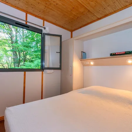 Camping De La Vernhe Saint-Amans-des-Cots Esterno foto